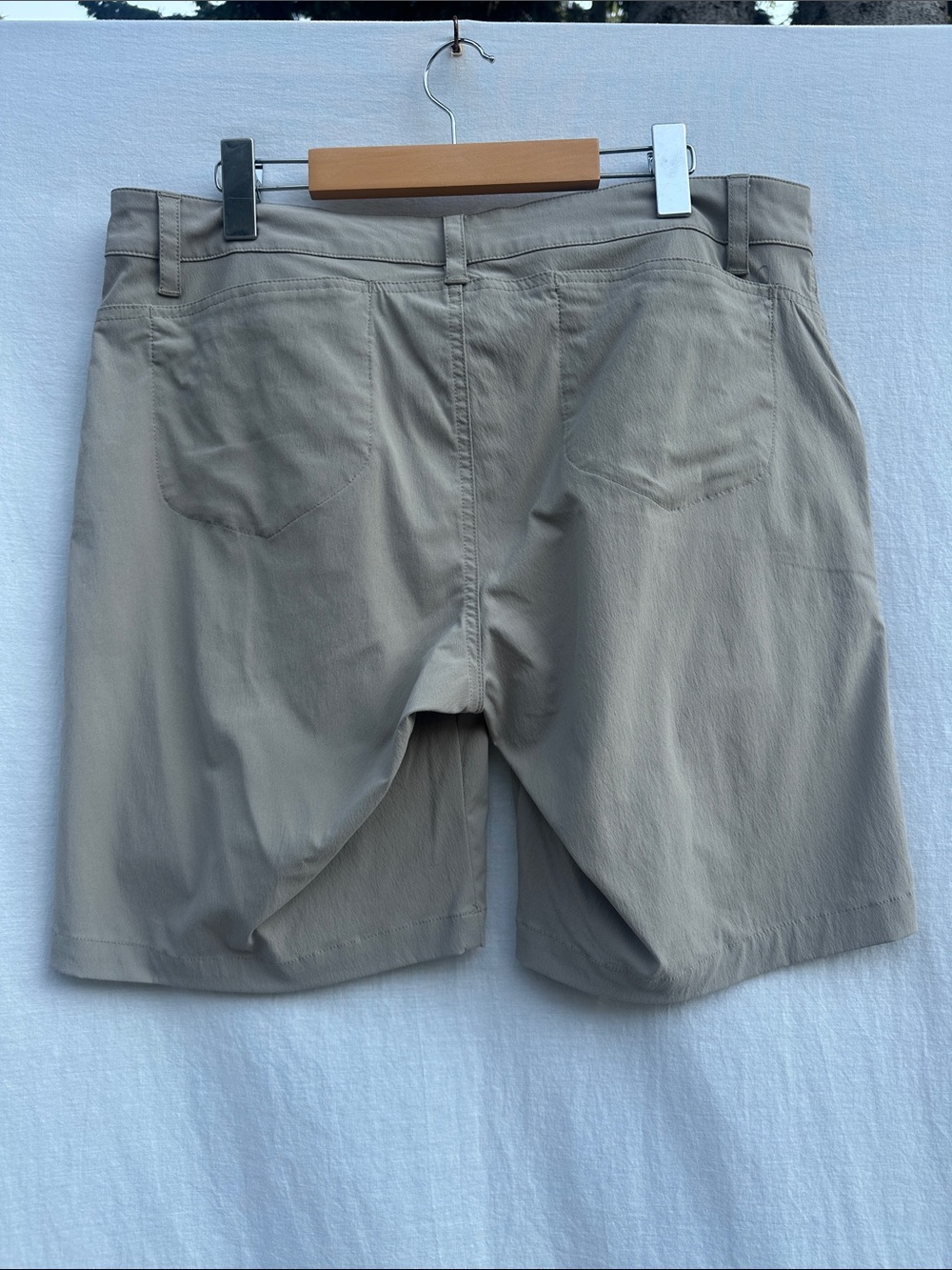Merrell Shorts - Picture 7 of 9